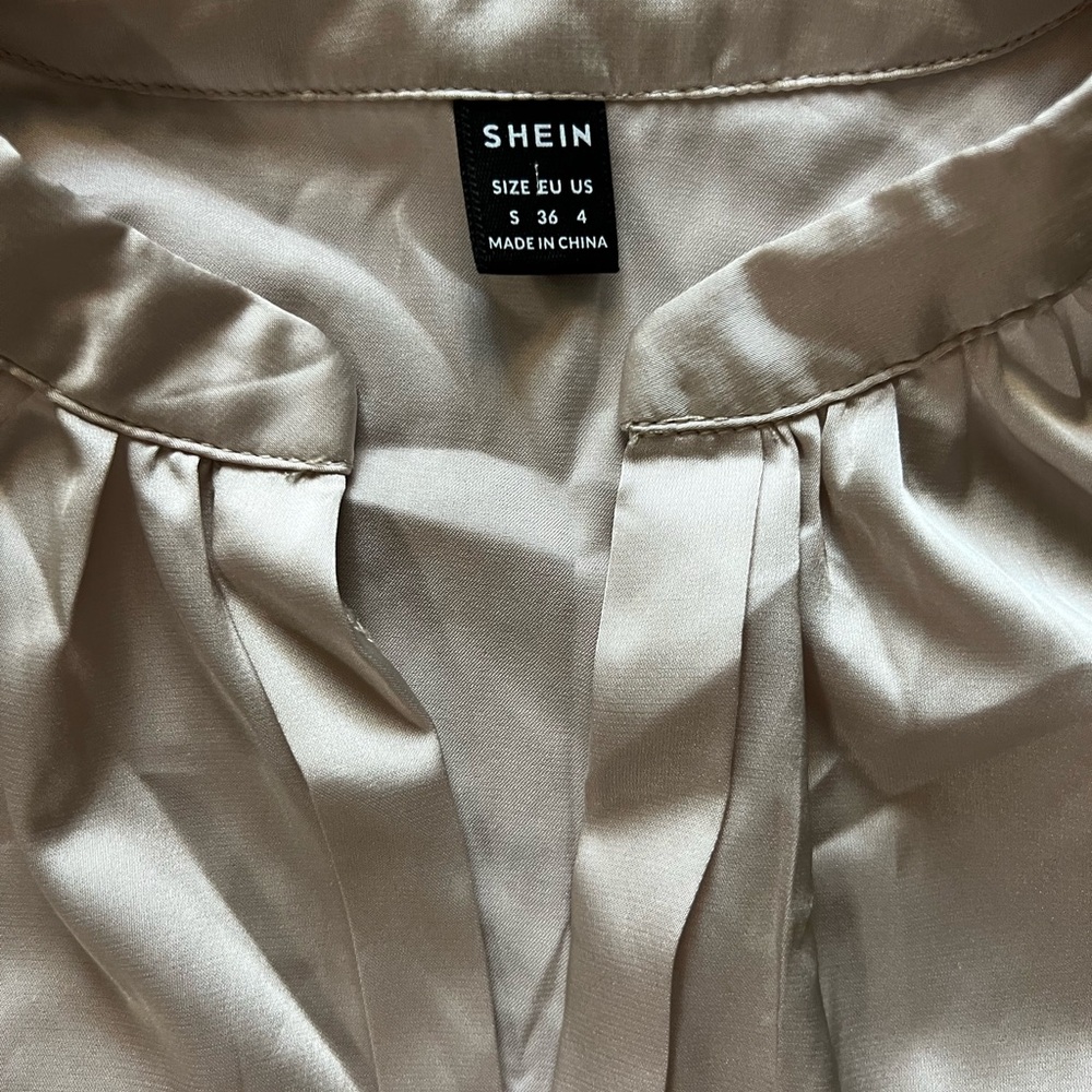 SHEIN Cream Pleated Blouse - Picture 2 of 6